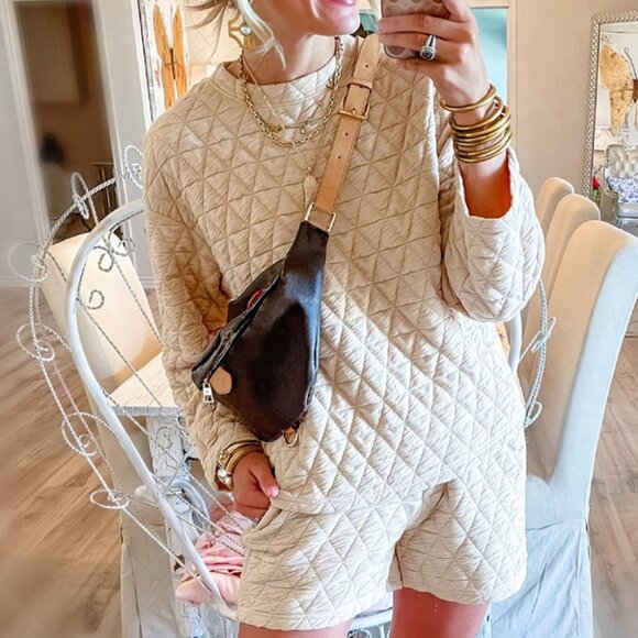 Beige Quilted Long Sleeve Top and Shorts Set NIP - Picture 1 of 4